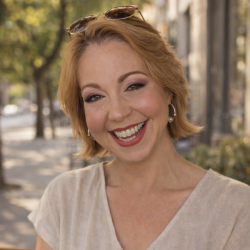 Arline Fernández, Coach Astral & Psicóloga